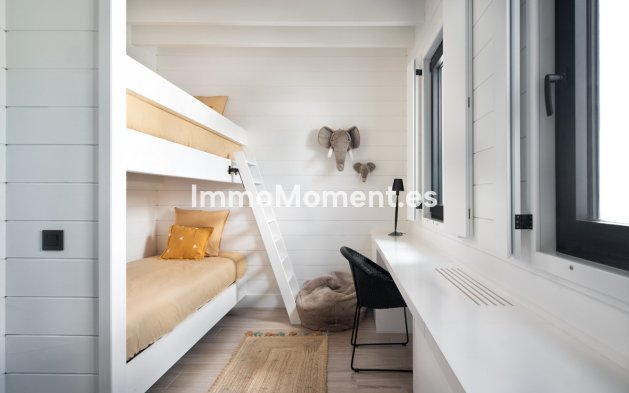 Reventa - Villa independiente - Estepona  - Valle Romano