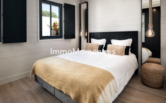 Reventa - Villa independiente - Estepona  - Valle Romano