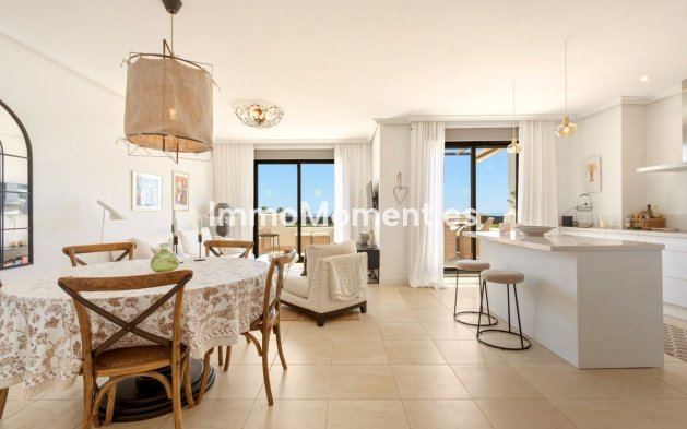 Resale - Townhouse - Estepona - Estepona Centro