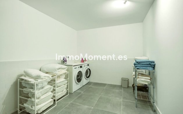 Resale - Townhouse - Estepona - Estepona Centro