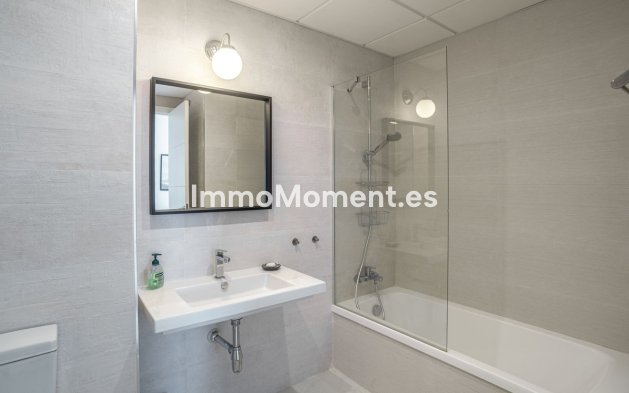 Revente - Appartement - Estepona  - Estepona Centro