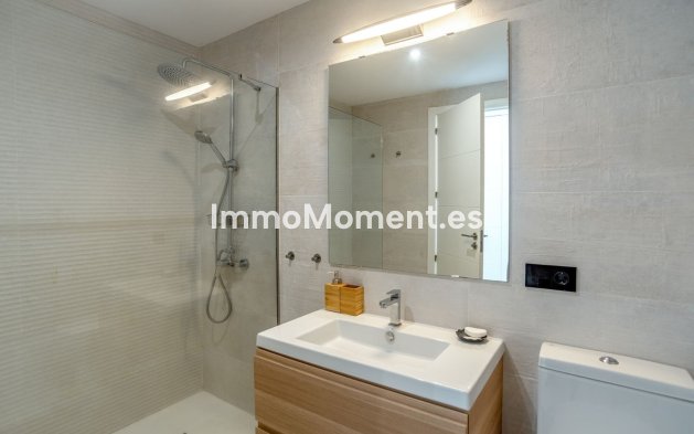 Revente - Appartement - Estepona  - Estepona Centro