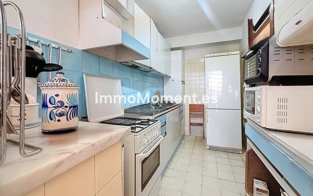 Resale - Apartment - Estepona - Estepona Centro