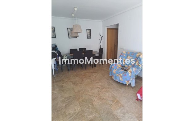 Resale - Apartment - Estepona - Selwo
