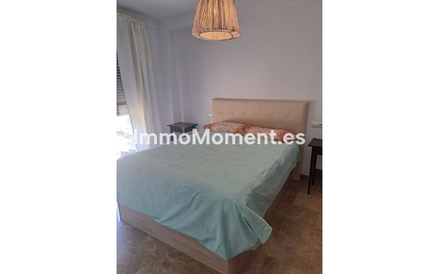 Resale - Apartment - Estepona - Selwo