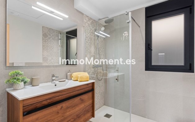 Resale - Detached villa - San Fulgencio - La Marina
