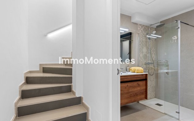 Resale - Detached villa - San Fulgencio - La Marina