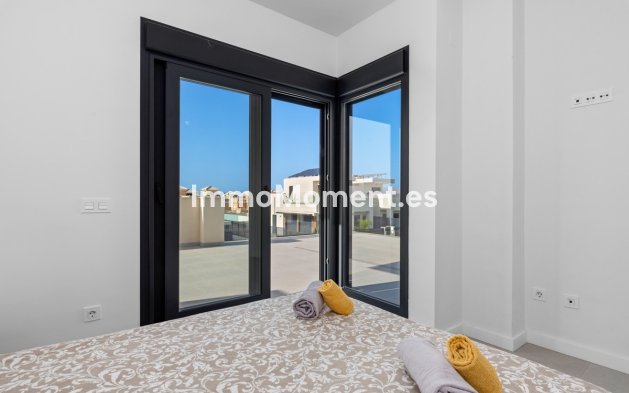 Resale - Detached villa - San Fulgencio - La Marina