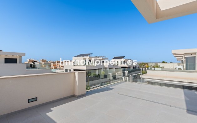 Resale - Detached villa - San Fulgencio - La Marina