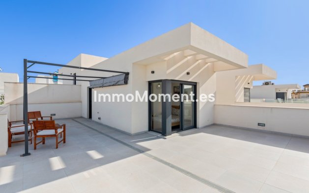 Resale - Detached villa - San Fulgencio - La Marina