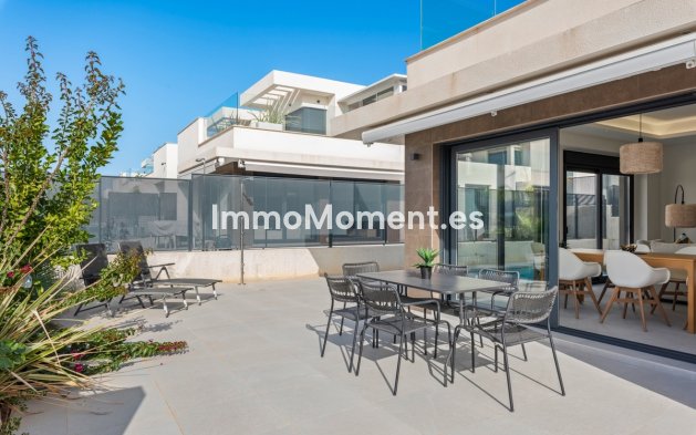 Resale - Detached villa - San Fulgencio - La Marina