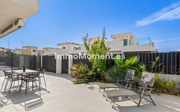 Resale - Detached villa - San Fulgencio - La Marina