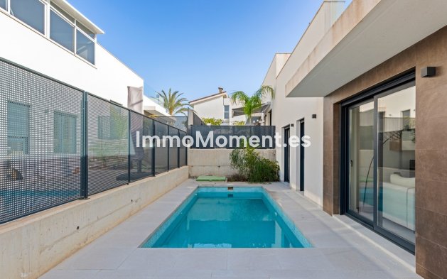 Resale - Detached villa - San Fulgencio - La Marina