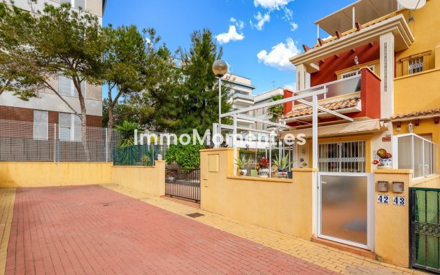 Bestaande woning - Rijtjeshuis - Orihuela - Villamartin