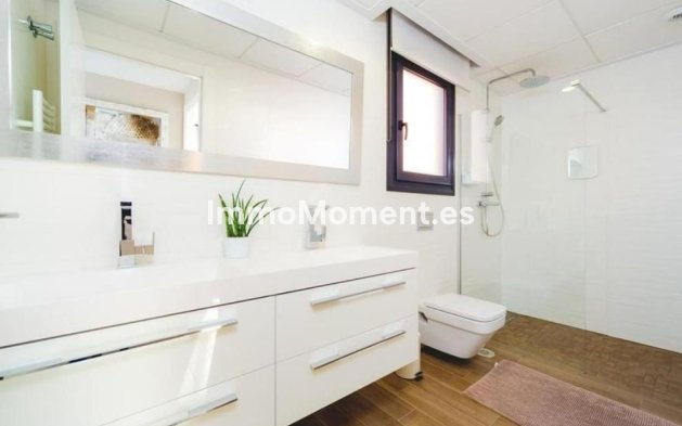 Bestaande woning - Vrijstaande villa - Torrevieja - Torrevieja Centro