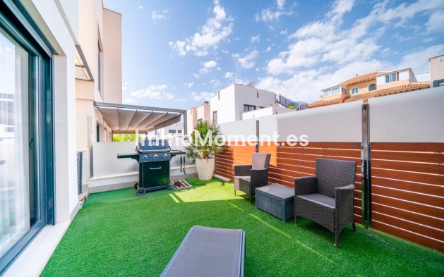 Bestaande woning - Vrijstaande villa - Torrevieja - Torrevieja Centro
