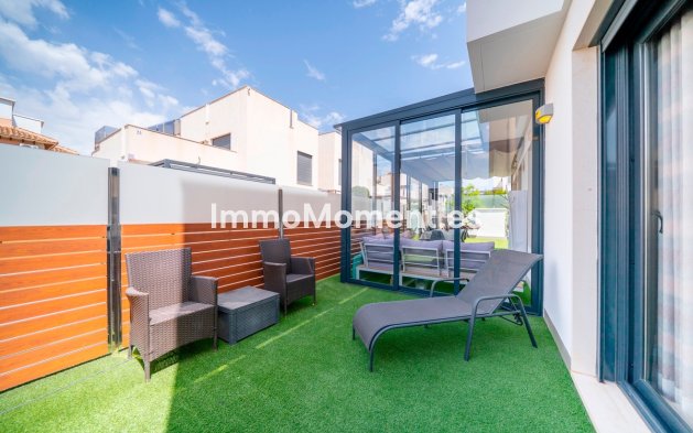 Bestaande woning - Vrijstaande villa - Torrevieja - Torrevieja Centro