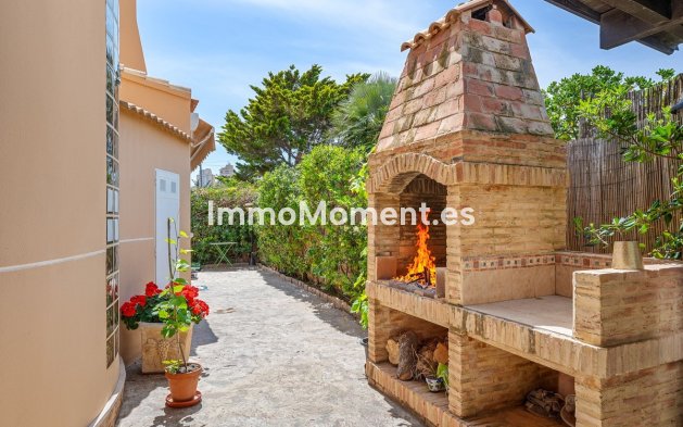 Resale - Detached villa - Torrevieja - La Mata