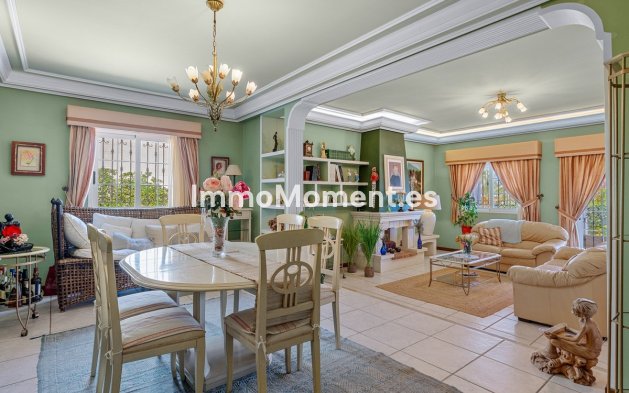 Resale - Detached villa - Torrevieja - La Mata
