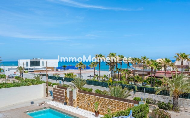 Resale - Detached villa - Torrevieja - La Mata