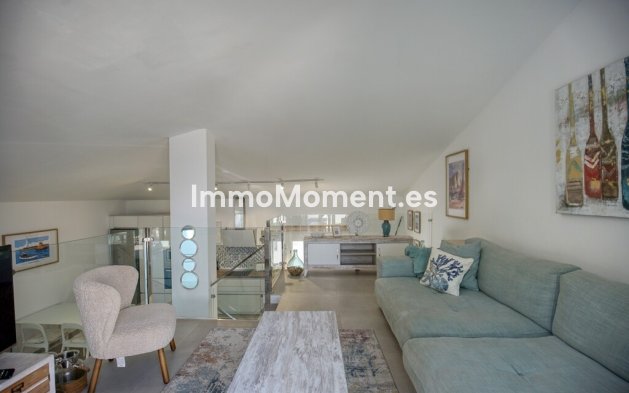 Resale - Detached villa - Estepona - Estepona Centro
