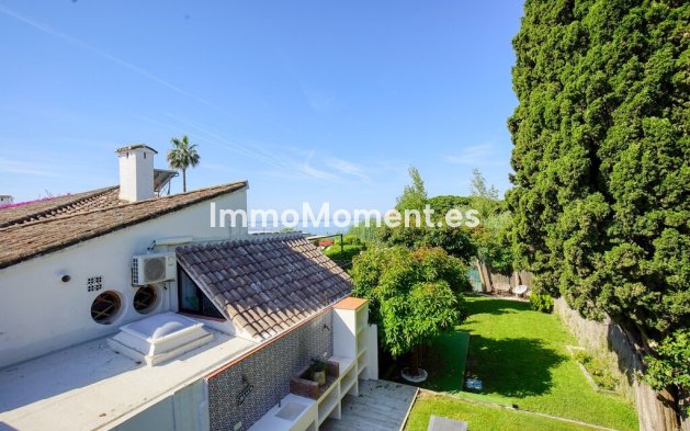 Resale - Detached villa - Estepona - Estepona Centro