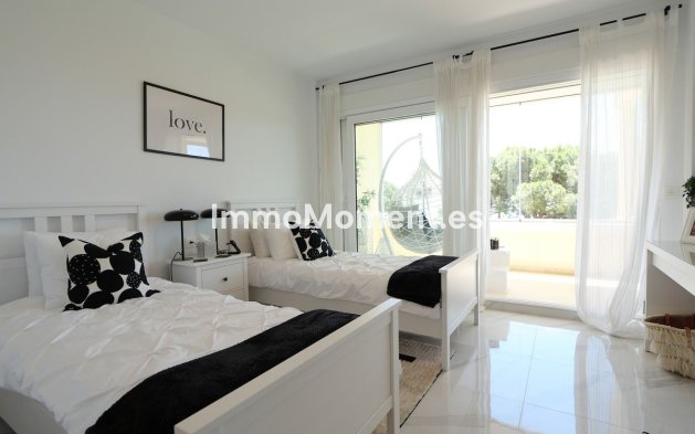 Resale - Apartment - Marbella - Cabopino