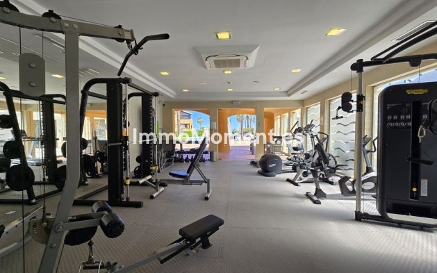 Resale - Apartment - Estepona - Estepona Centro