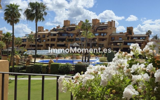 Resale - Apartment - Estepona - Estepona Centro