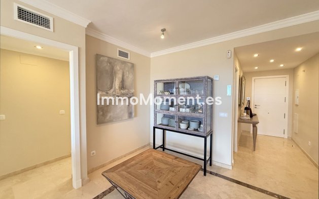 Resale - Apartment - Manilva - La Duquesa