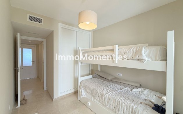 Resale - Apartment - Manilva - La Duquesa