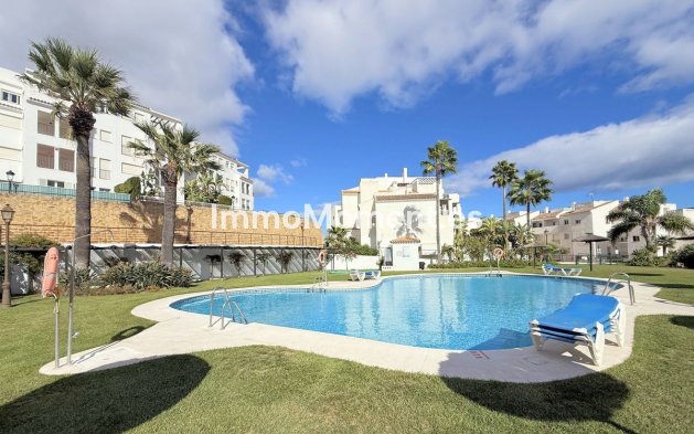 Resale - Apartment - Manilva - La Duquesa
