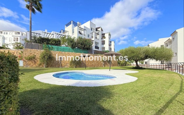 Resale - Apartment - Manilva - La Duquesa
