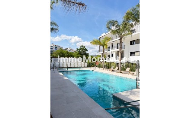 Resale - Apartment - Estepona - Estepona Centro