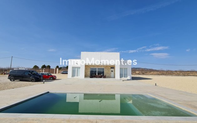 Reventa - Villa independiente - Pinoso - Pinoso Centro