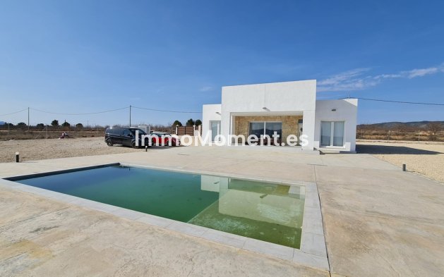 Reventa - Villa independiente - Pinoso - Pinoso Centro