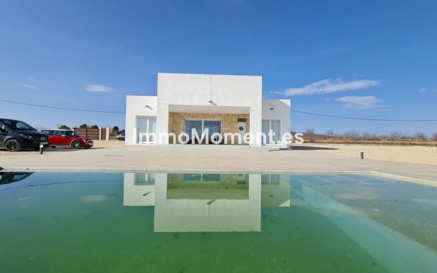 Reventa - Villa independiente - Pinoso - Pinoso Centro