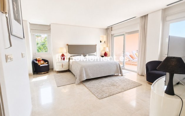Wiederverkauf - Wohnung - Marbella - Nueva Andalucía