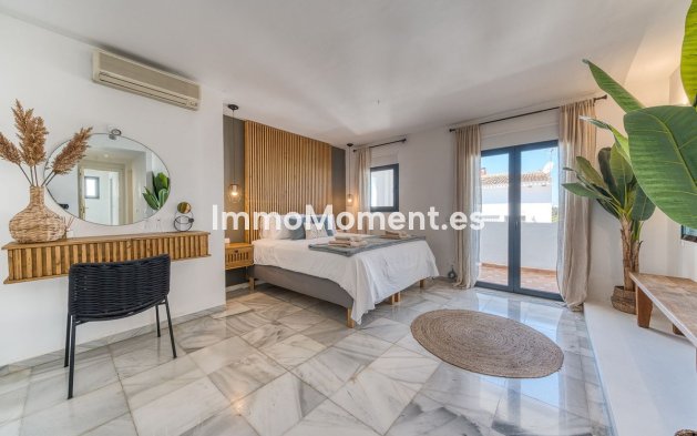 Resale - Detached villa - Marbella - Nueva Andalucía