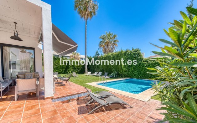 Resale - Detached villa - Marbella - Nueva Andalucía