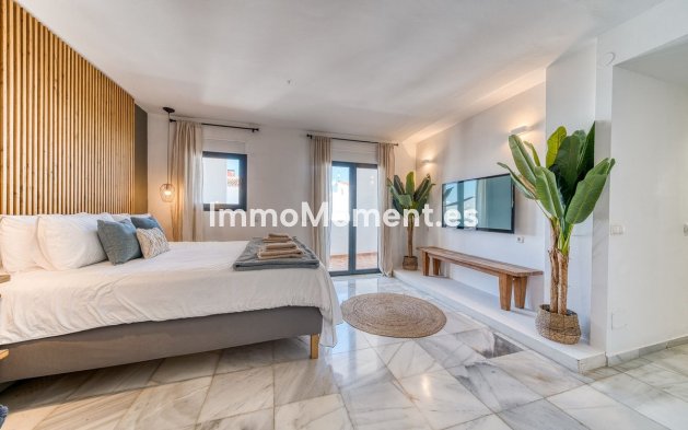 Resale - Detached villa - Marbella - Nueva Andalucía