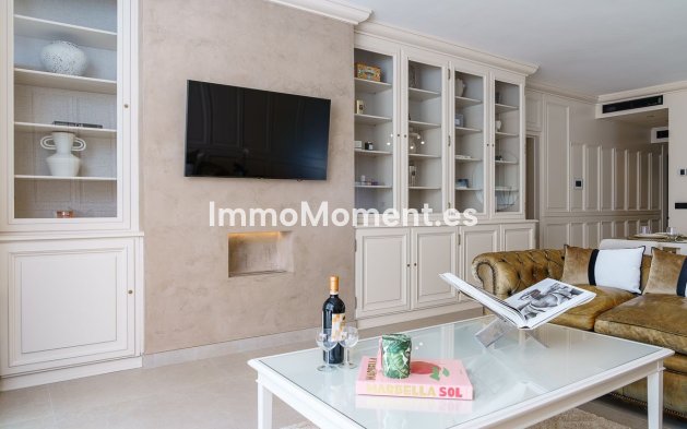 Resale - Apartment - Marbella - Puerto Banús