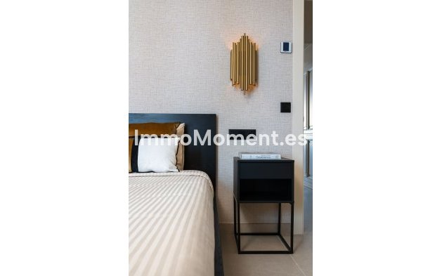 Resale - Apartment - Marbella - Puerto Banús