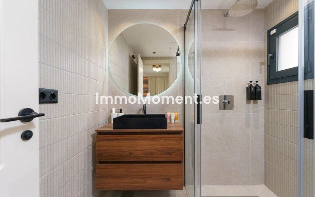 Resale - Apartment - Marbella - Puerto Banús