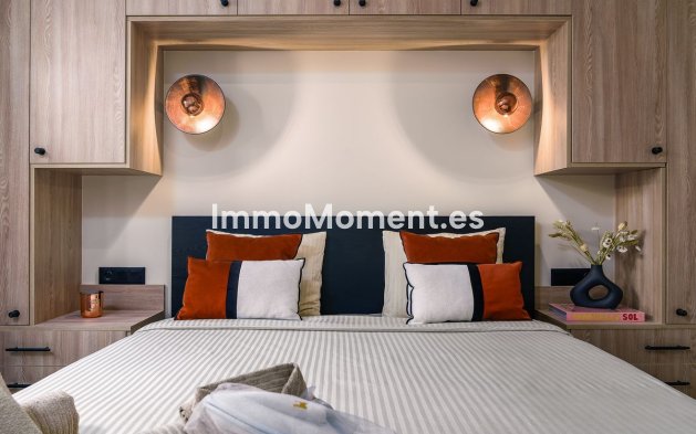 Resale - Apartment - Marbella - Puerto Banús