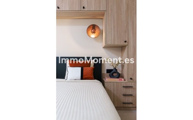 Resale - Apartment - Marbella - Puerto Banús