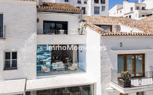 Resale - Apartment - Marbella - Puerto Banús