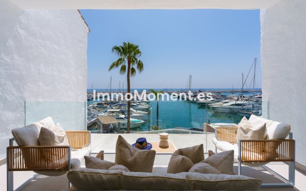 Resale - Apartment - Marbella - Puerto Banús