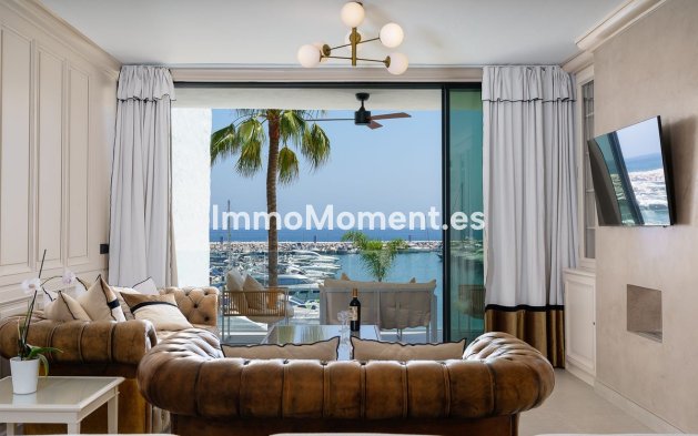 Resale - Apartment - Marbella - Puerto Banús