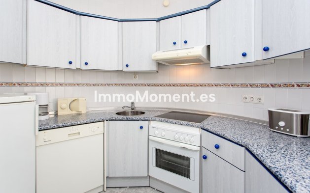 Resale - Apartment - Estepona - Estepona Centro